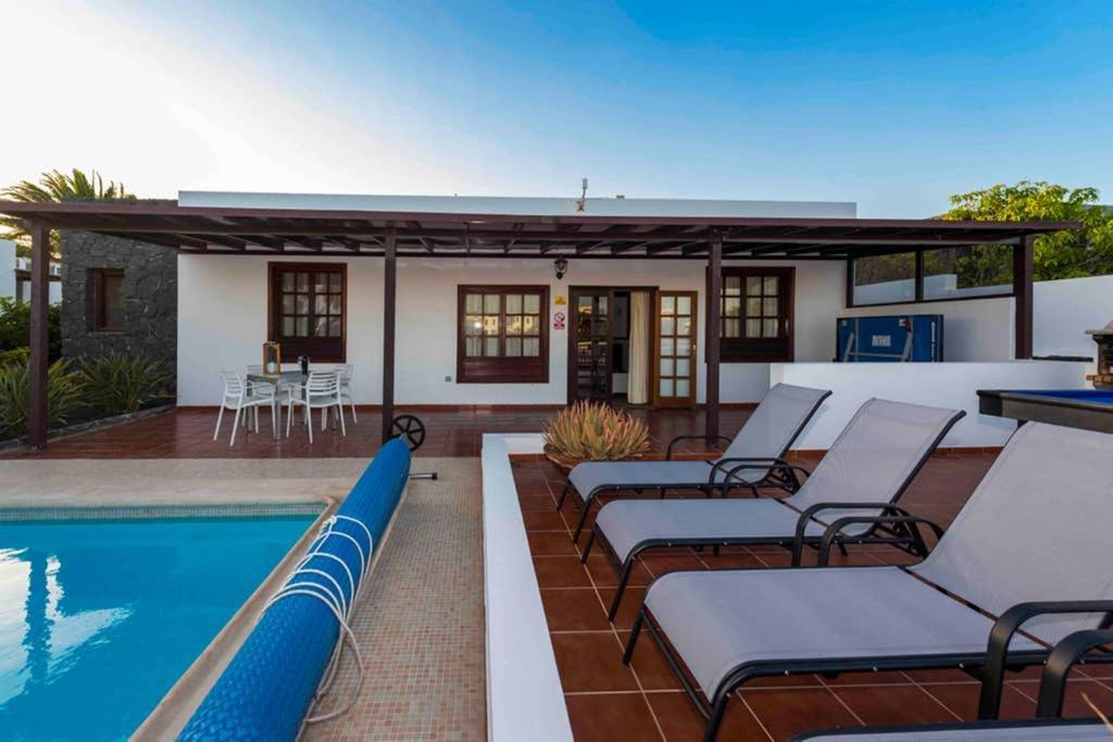 Pola Marinas Villa *