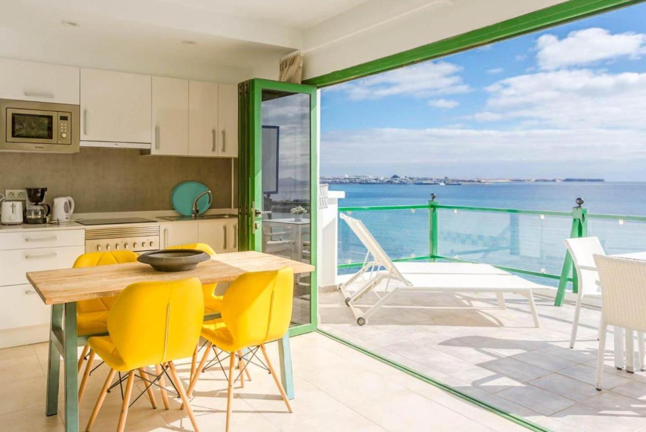 Apartment Sea Breeze Ocean View *