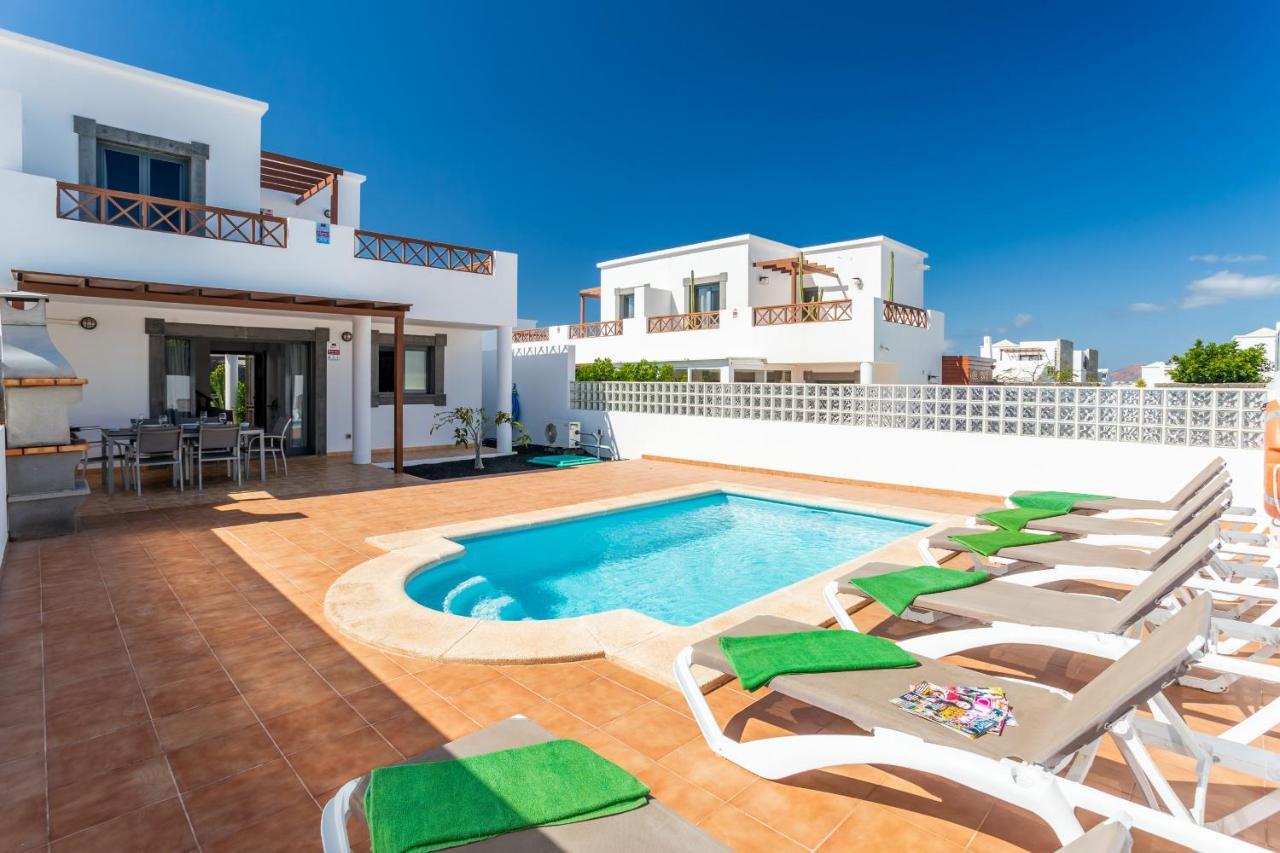Verona Playa Blanca Villa