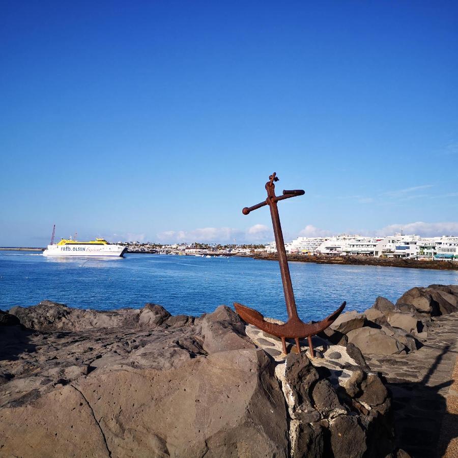 Mares De Lava - Playa Blanca *