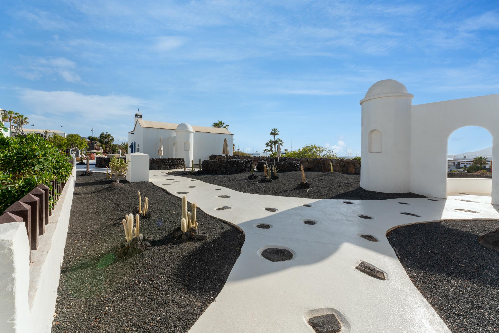 Livvo Volcan Lanzarote 5*