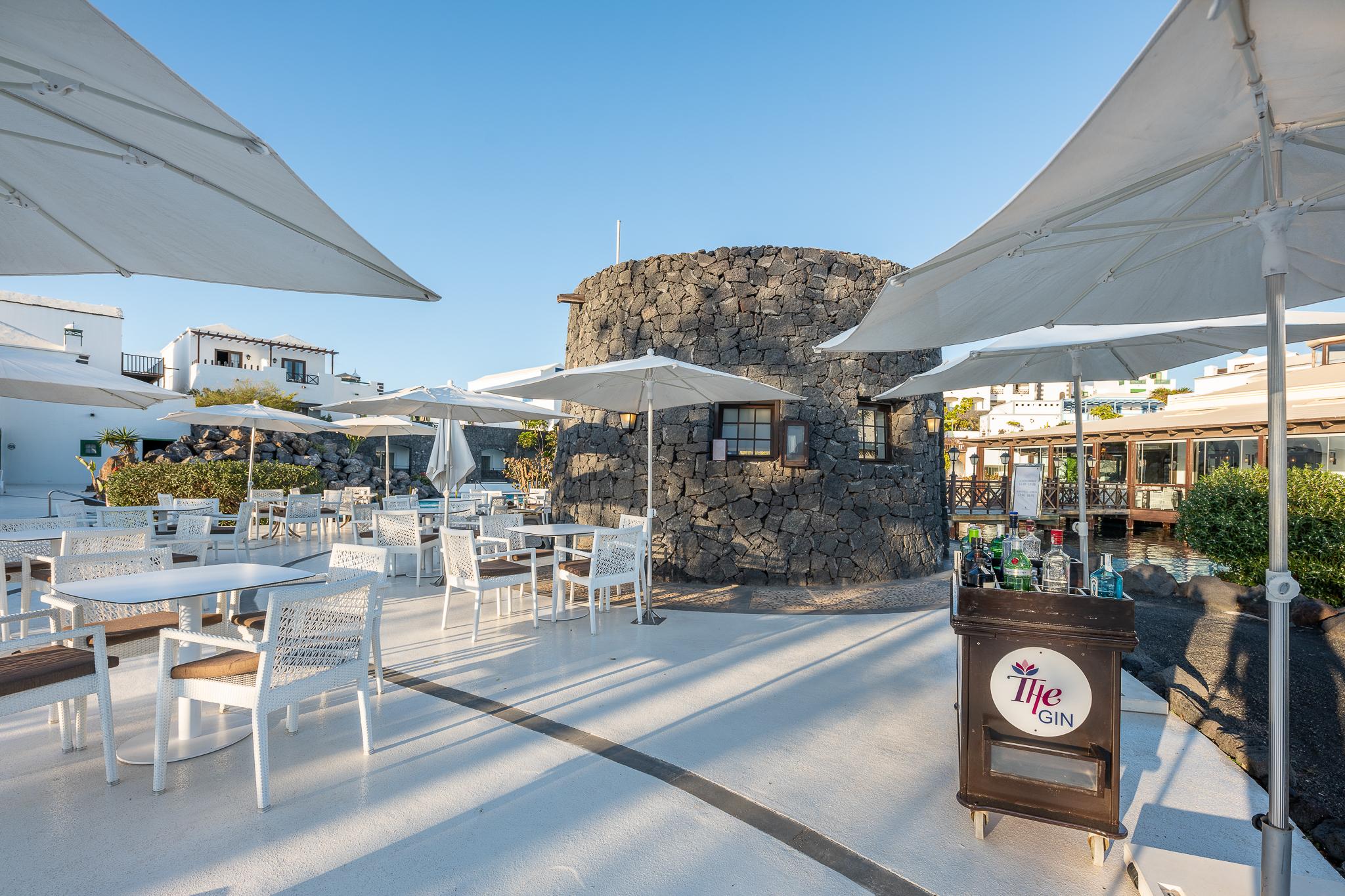 Livvo Volcan Lanzarote Resort 5*