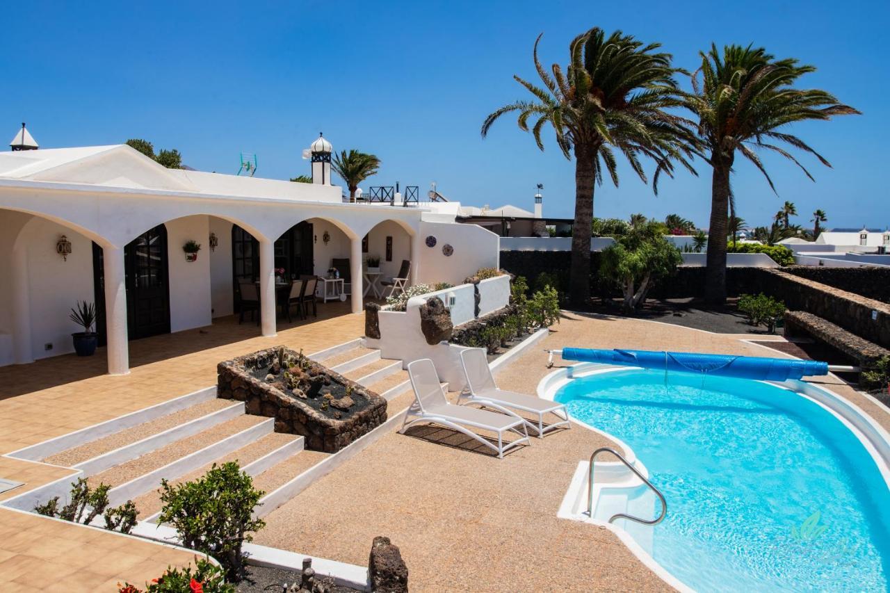 Typical Canarian Stye Villa Playa Blanca (Lanzarote)