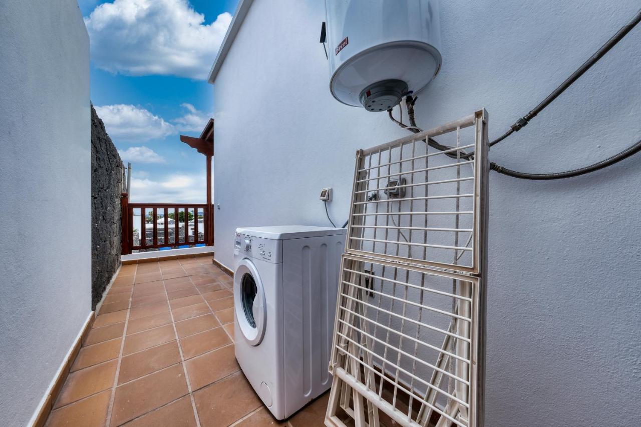 Villa Villa Flavia - Private Pool, Jacuzzi, Bbq And Game Room By Lanzarote Vacation Homes Playa Blanca (Lanzarote)