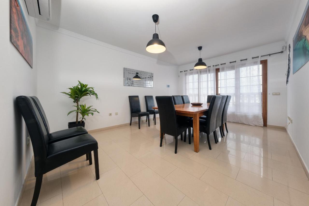 Villa Villa Flavia - Private Pool, Jacuzzi, Bbq And Game Room By Lanzarote Vacation Homes