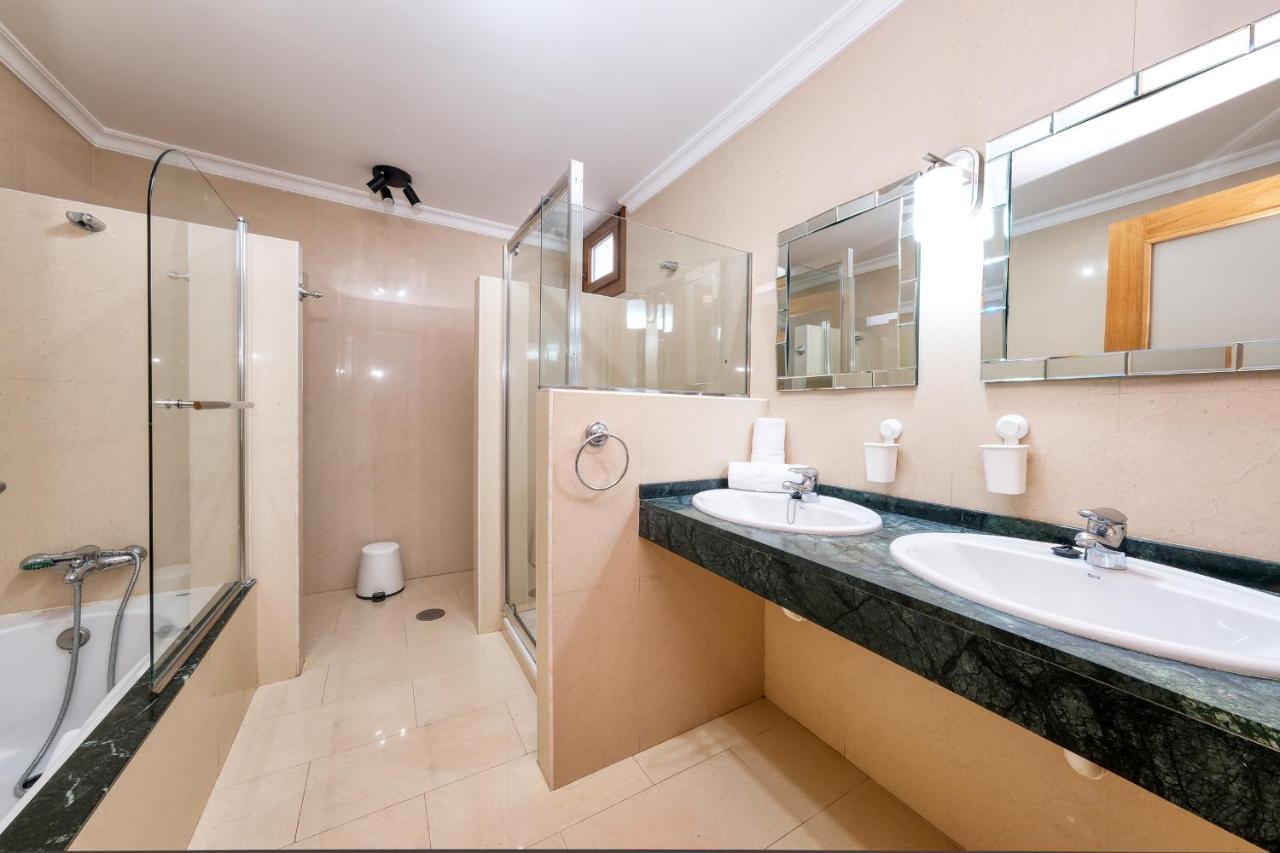 Villa Flavia - Private Pool, Jacuzzi, Bbq And Game Room By Lanzarote Vacation Homes *