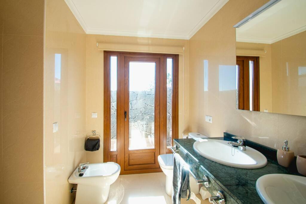 Cavendish With Sea Views And Heatable Pool Close To Flamingo Villa