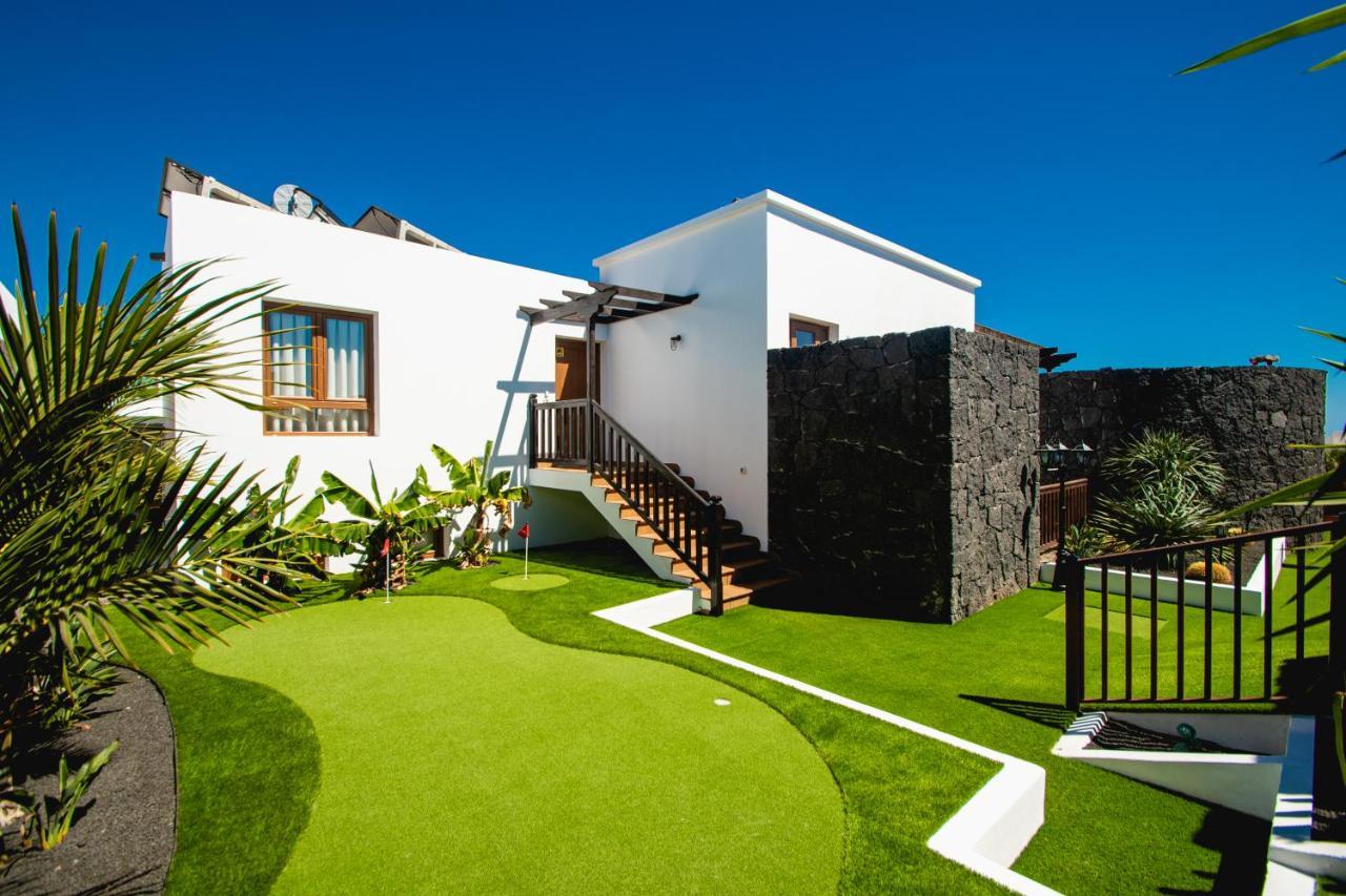 Villa Cavendish With Sea Views And Heatable Pool Close To Flamingo *