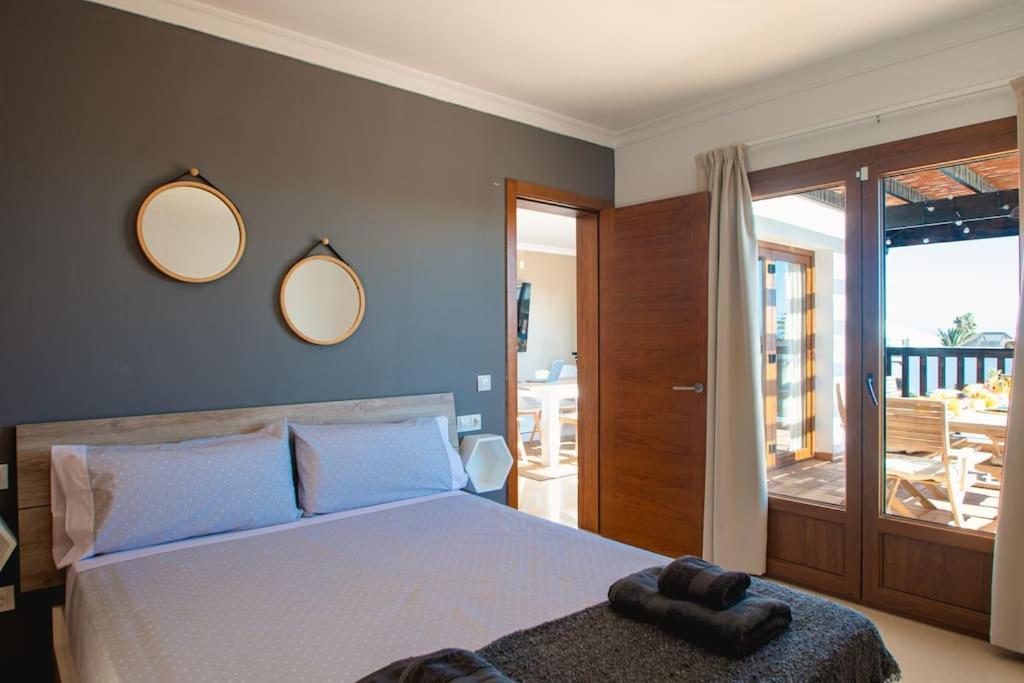 Villa Cavendish With Sea Views And Heatable Pool Close To Flamingo *