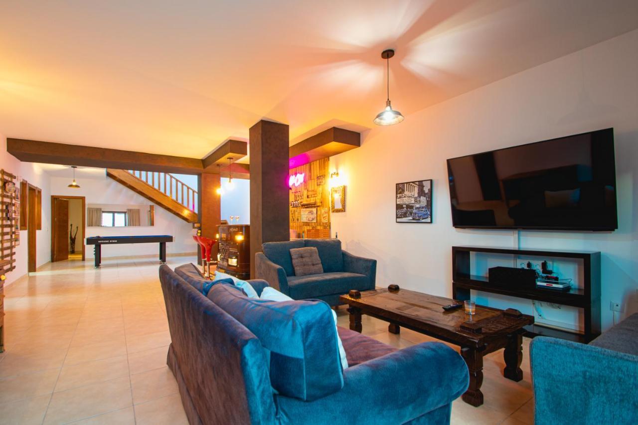 Cavendish With Sea Views And Heatable Pool Close To Flamingo Playa Blanca (Lanzarote)