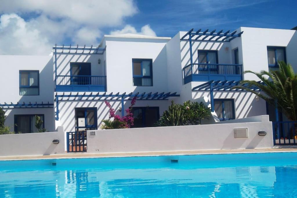 Duplex Con Piscina En 1ª Linea De Mar. Super Vistas Apartment
