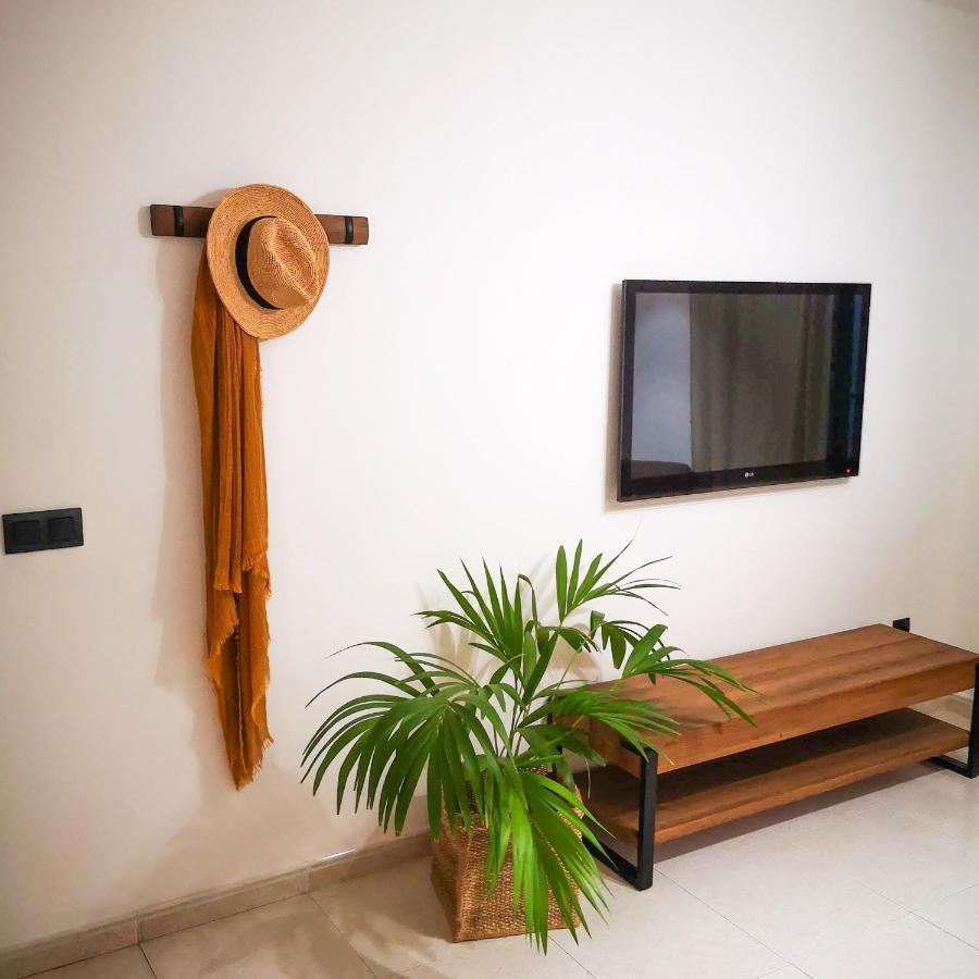 Mares De Lava - Playa Blanca Apartamento *