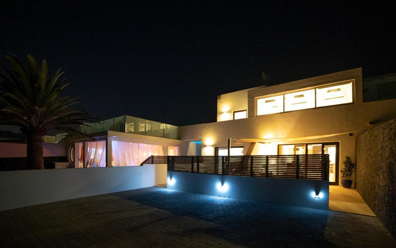 The Lighthouse, Piscina Climatizada * Playa Blanca (Lanzarote)