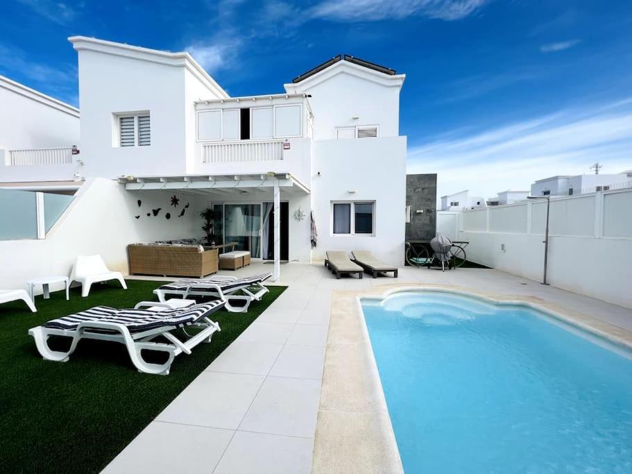 Lovely Sanmar, Heated Pool * Playa Blanca (Lanzarote)