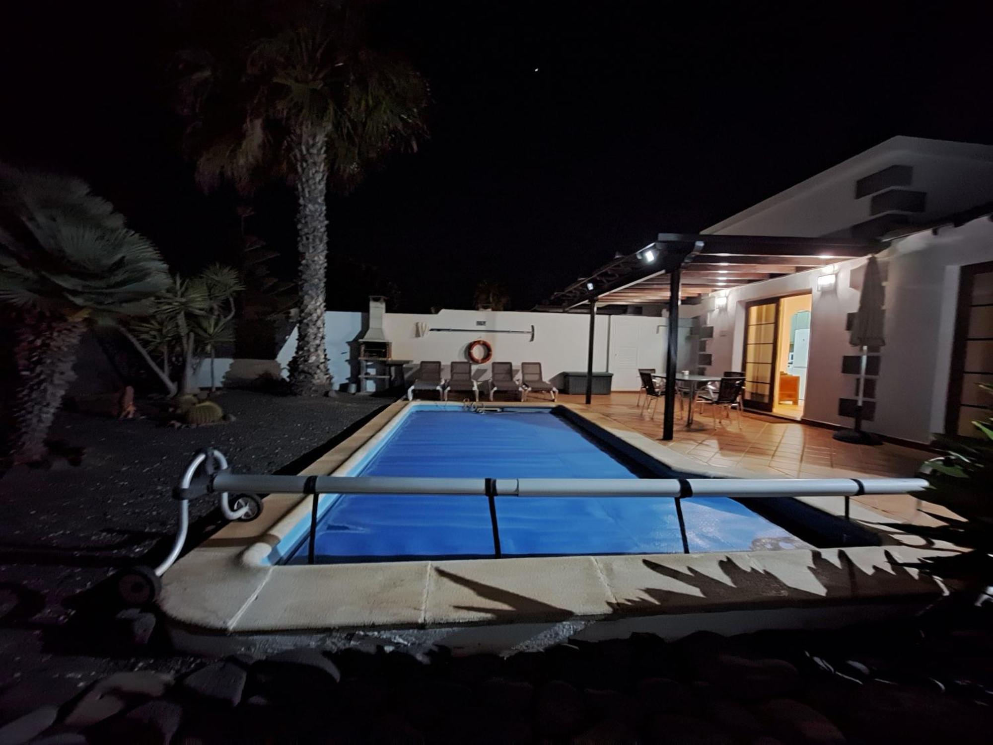 De La Paz Villa *