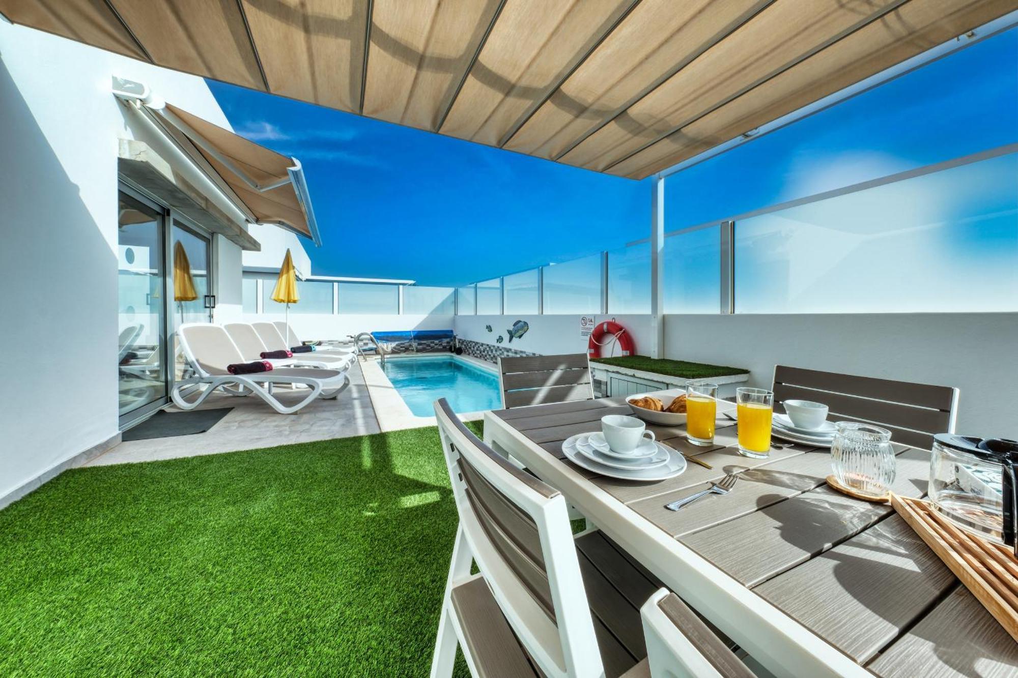 Cassia - Private Pool, Foosball, Bbq, Air-con And Sat Tv Holiday home Playa Blanca (Lanzarote)