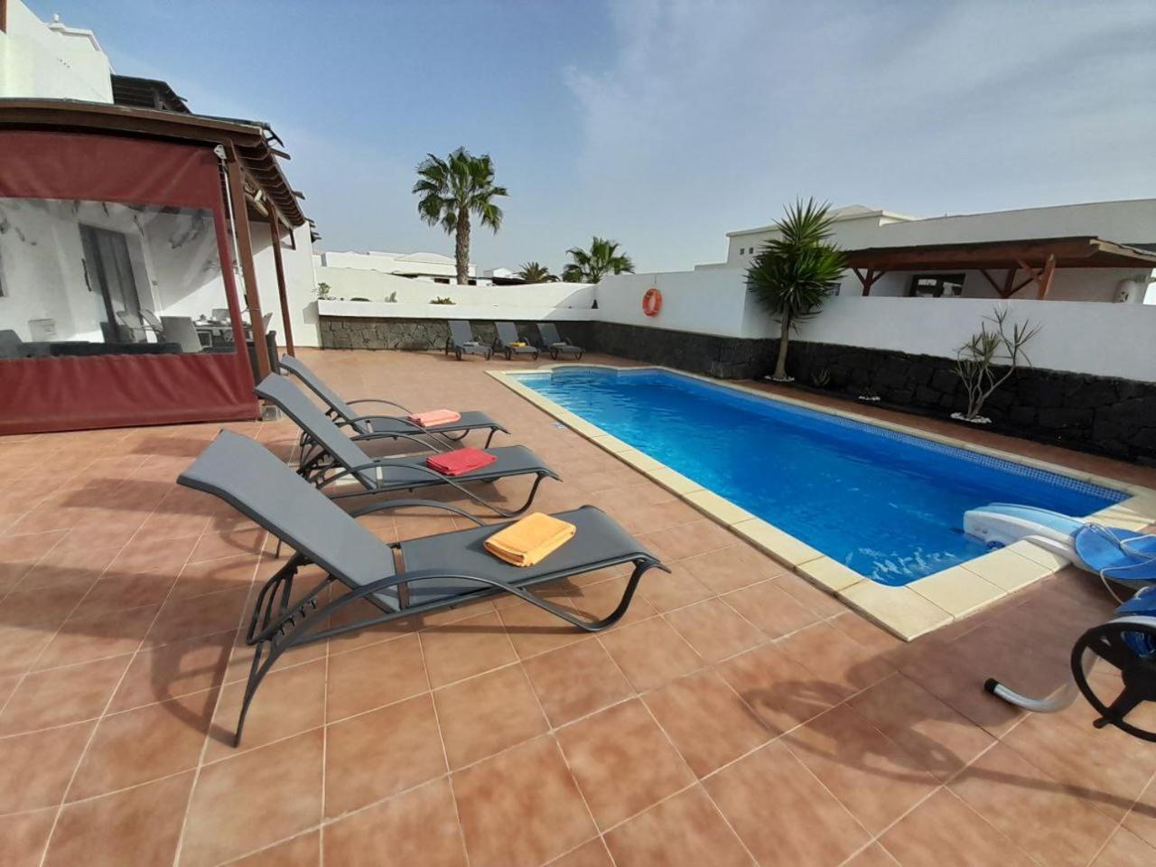 Dias Felices - Heated Pool Pousada Playa Blanca (Lanzarote)