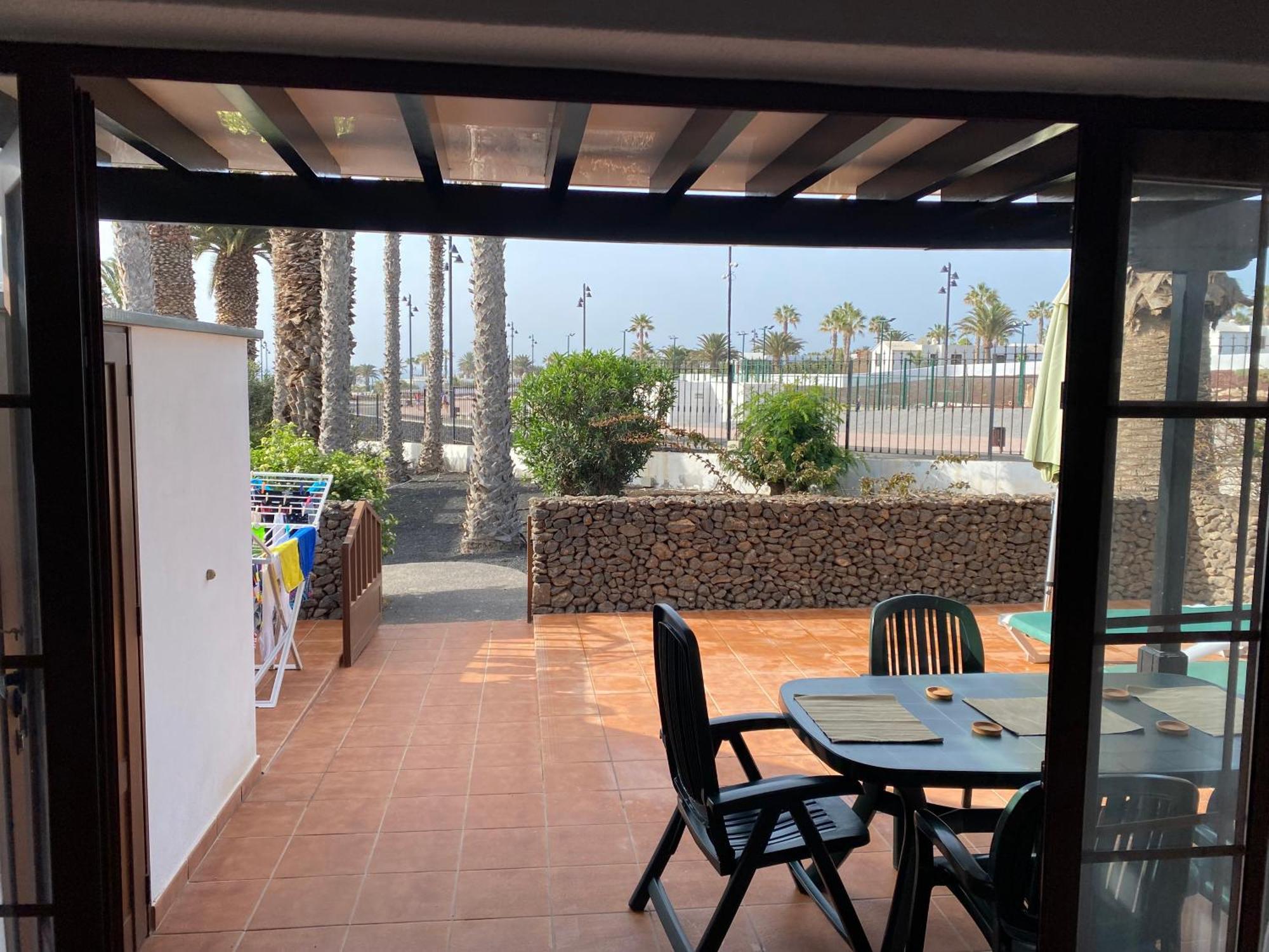Las Brisas, 98 * Playa Blanca (Lanzarote)