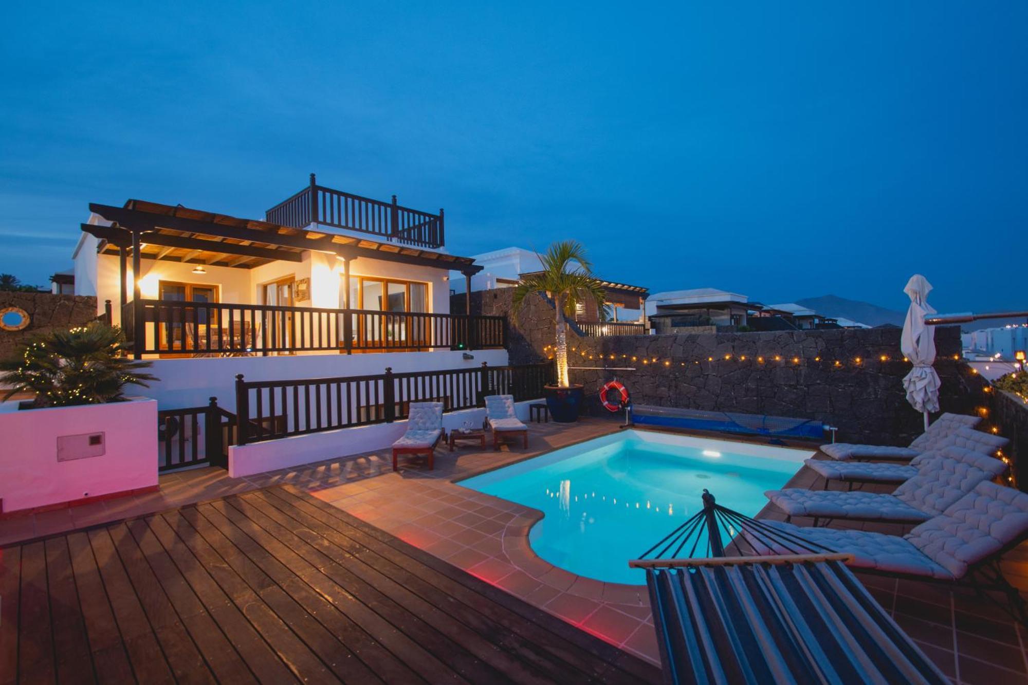 Cavendish With Sea Views And Heatable Pool Close To Flamingo