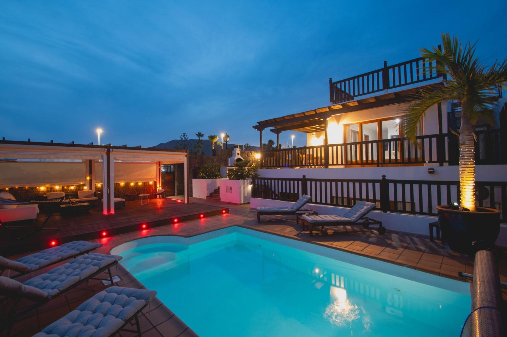Cavendish With Sea Views And Heatable Pool Close To Flamingo *