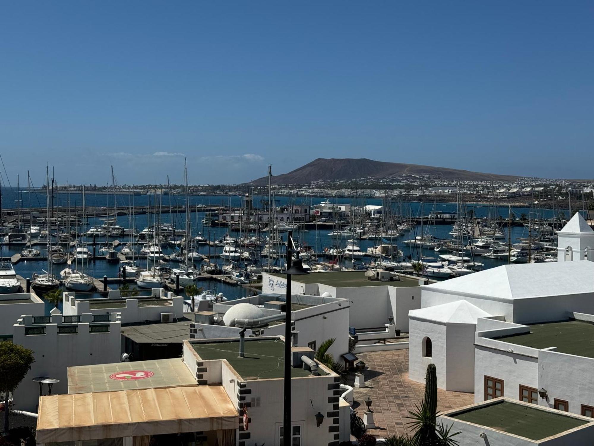 Las Brisas, 98 Playa Blanca (Lanzarote)