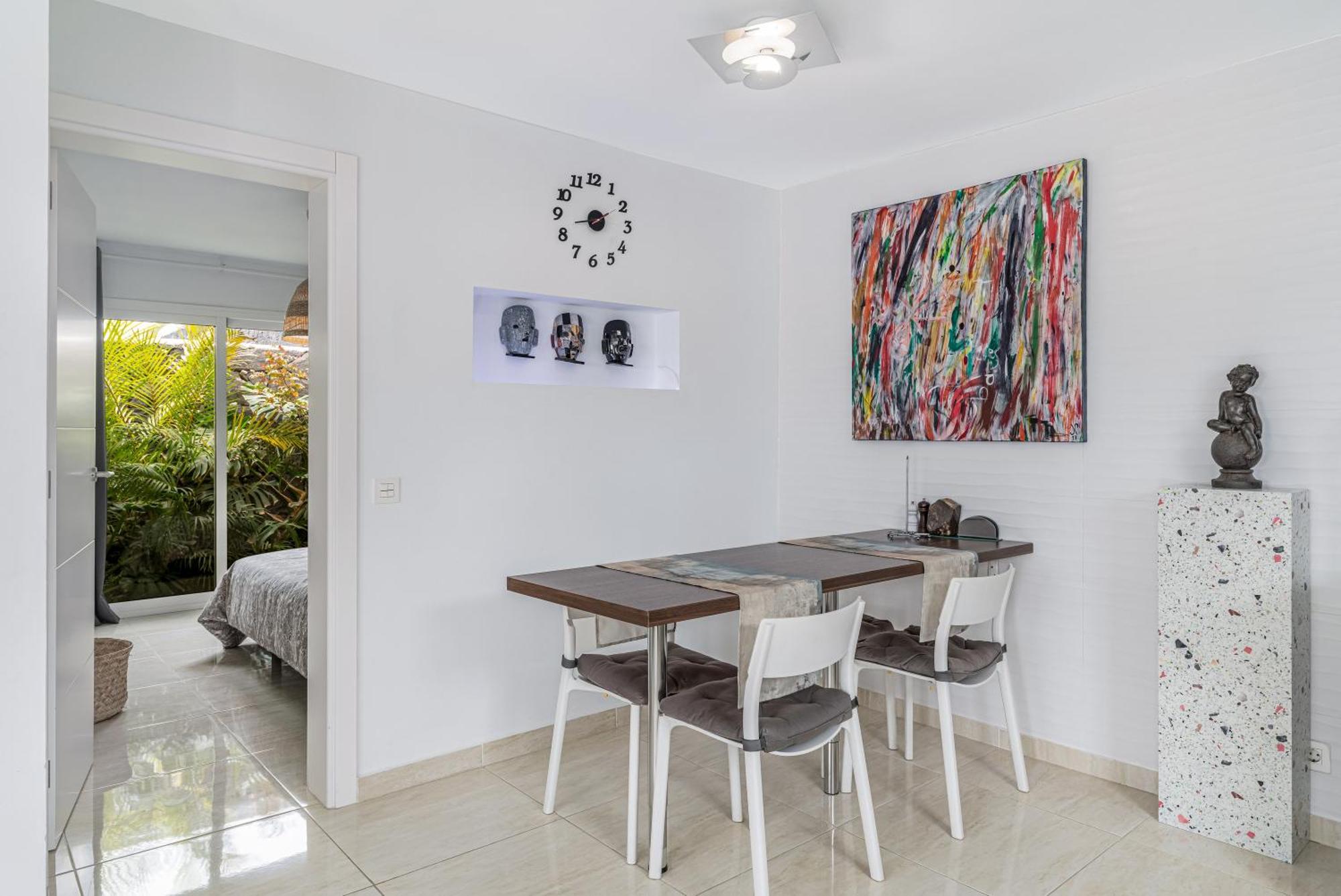 For Lanzarote Holidays House *