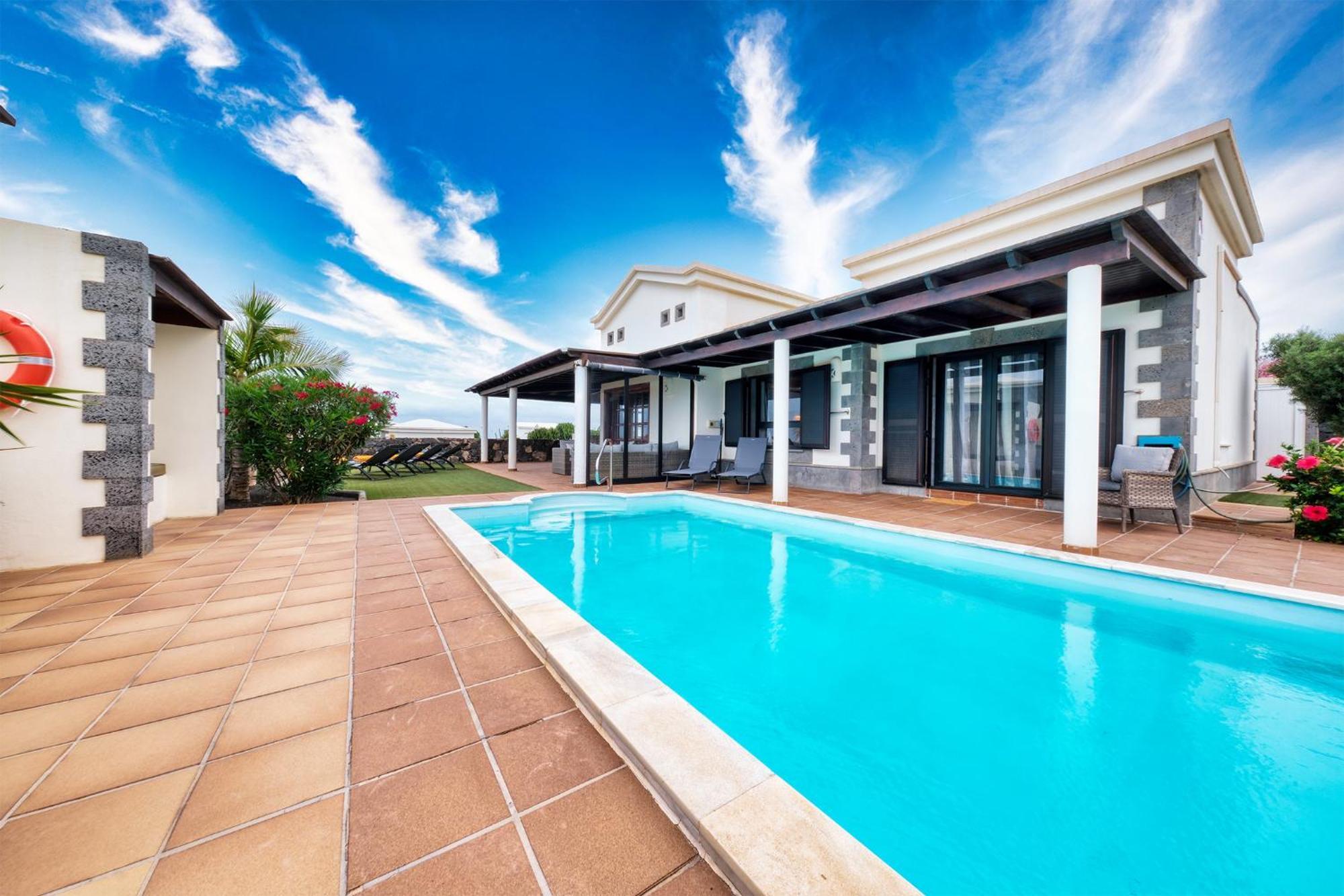 Endless Summer - Private Pool And Bbq By Lanzarote Vacation Homes Holiday home *
