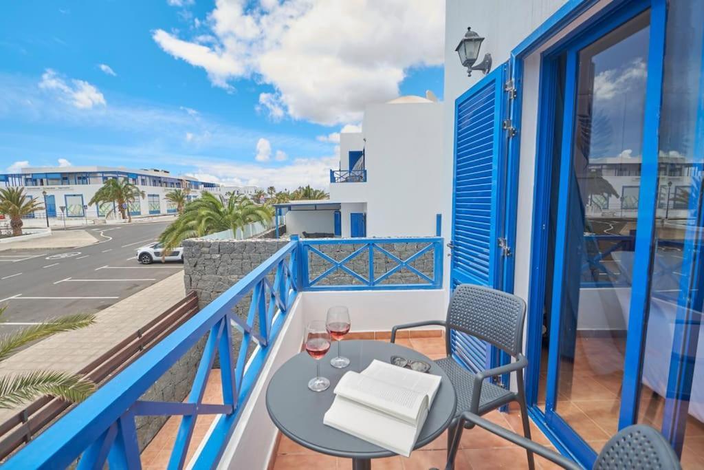 Holiday home Maria Del Mar 2 Minutes To Supermarkets, 10 Minutes To Marina Rubicon, Pool, High Speed Wifi *