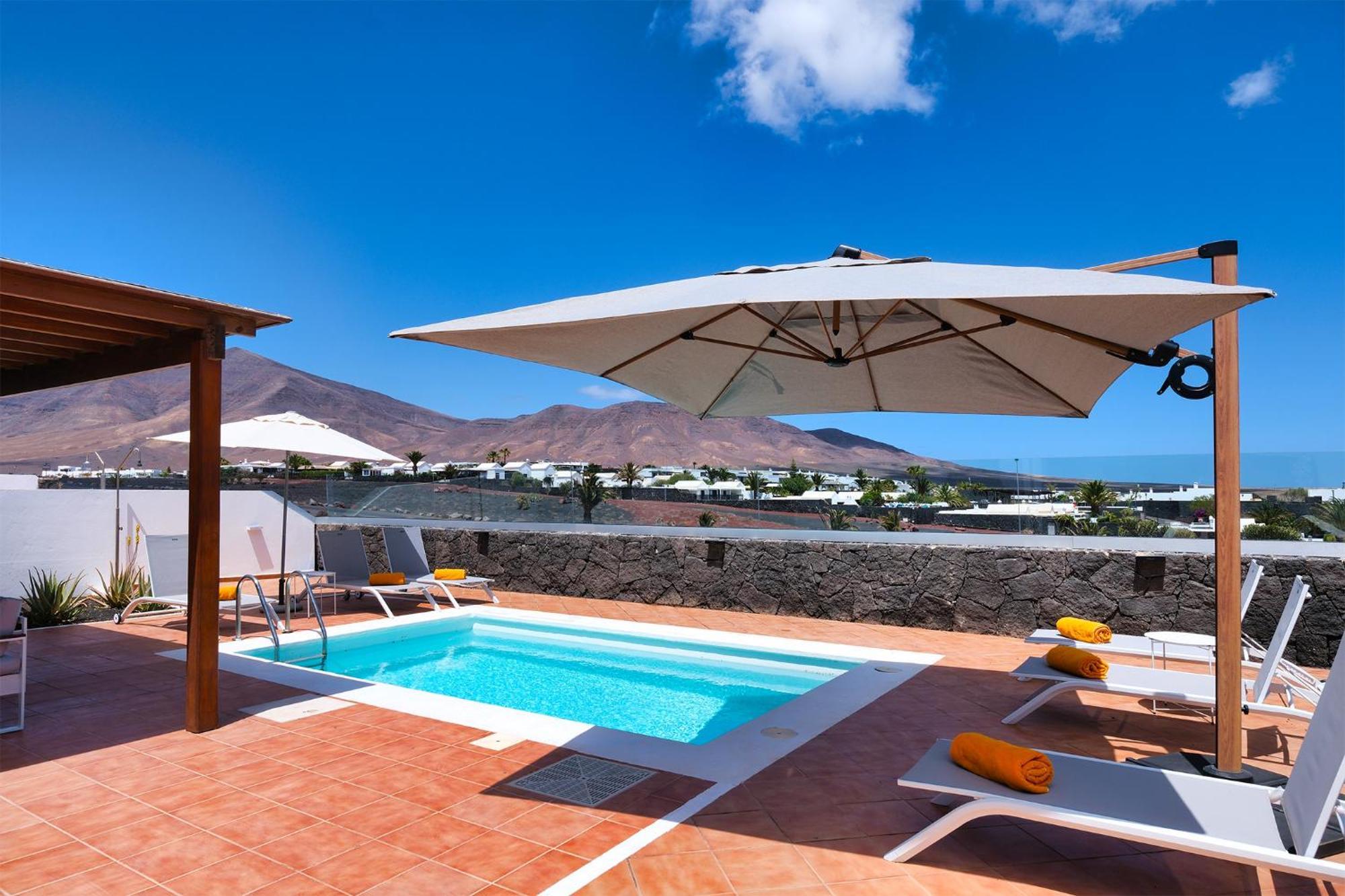 Lanzarote Paradise-private Pool Holiday home