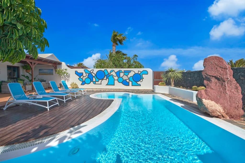 Villa Casa Petra Peaceful & Private, Sea Views, Pool & Bbq Playa Blanca (Lanzarote)