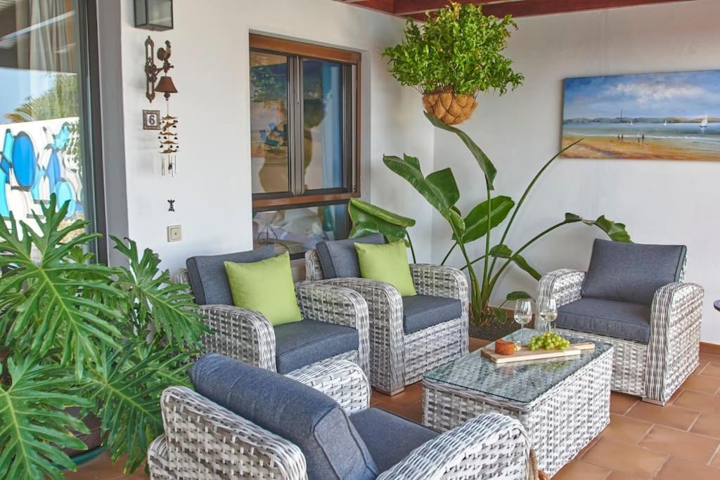 Casa Petra Peaceful & Private, Sea Views, Pool & Bbq Villa Playa Blanca (Lanzarote)