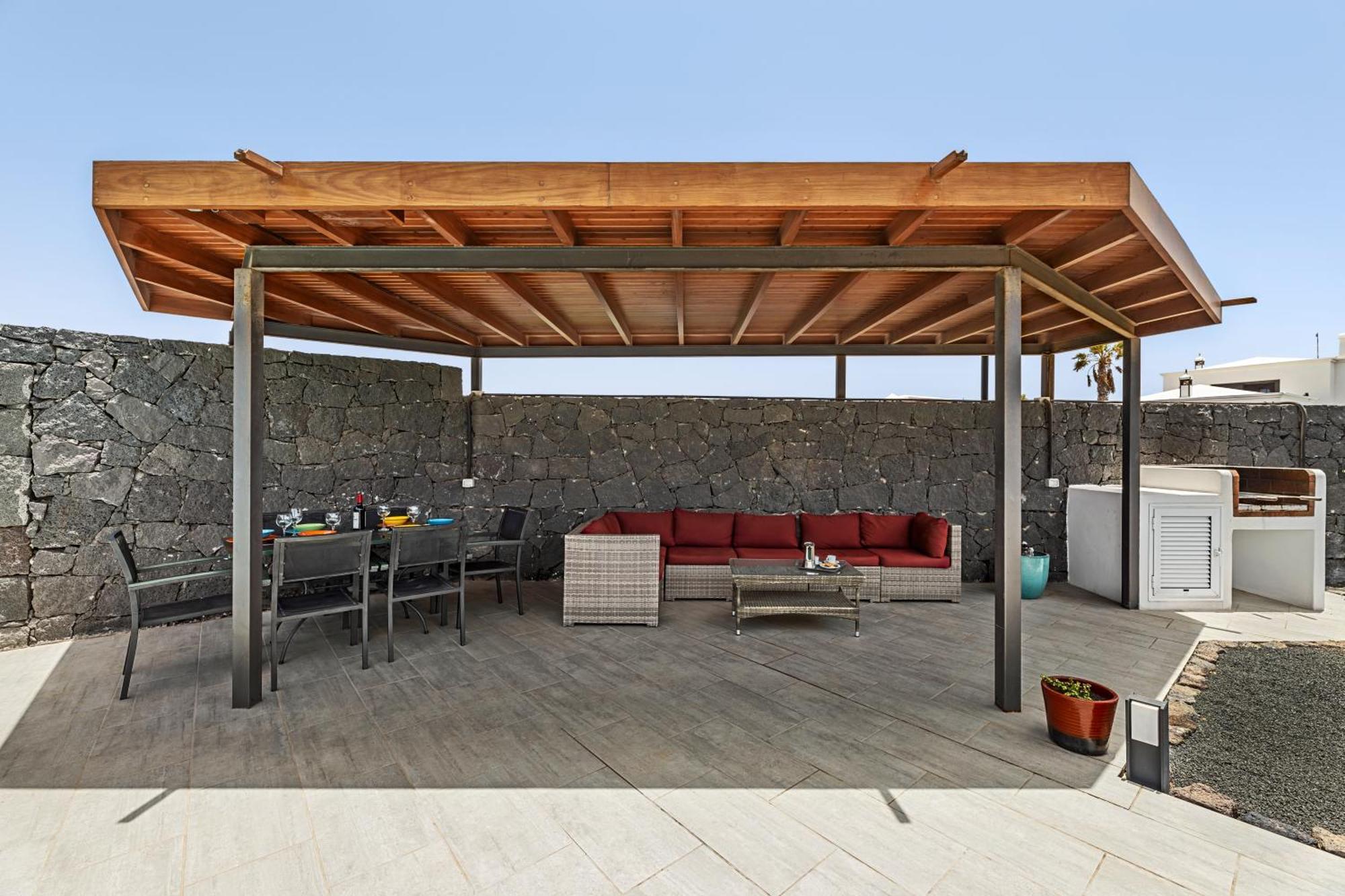 3 Bedroom Pool Short Walk From Papagayo Villa *