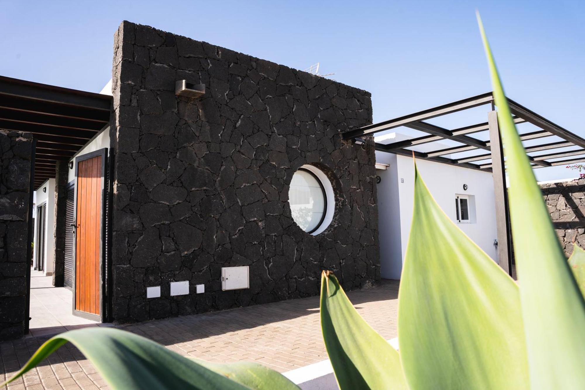 3 Bedroom Pool Short Walk From Papagayo Playa Blanca (Lanzarote)