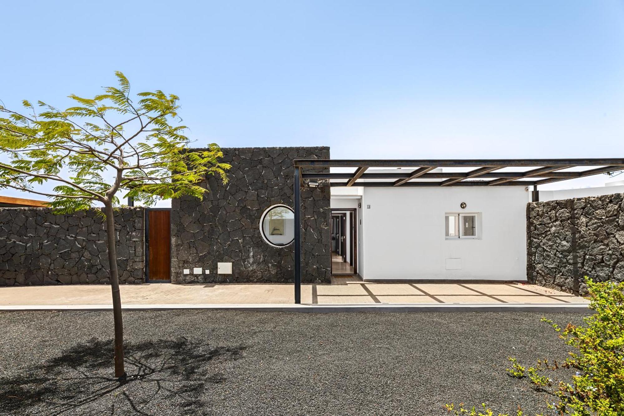 3 Bedroom Pool Short Walk From Papagayo Villa Playa Blanca (Lanzarote)