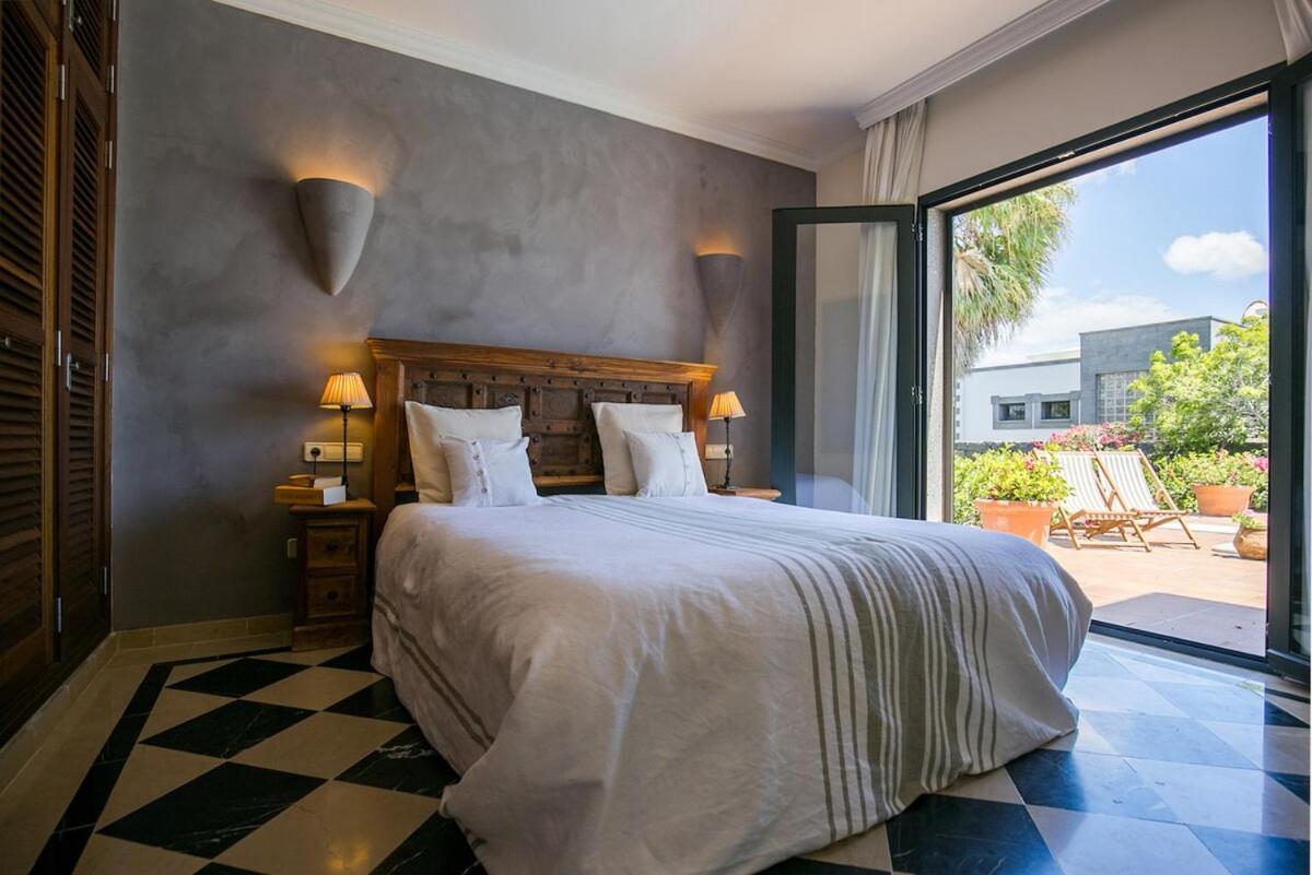Eva Exclusive 3 Bed Sea View *