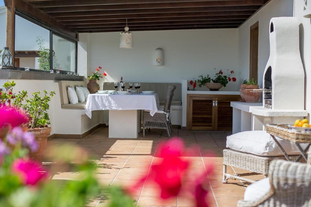 Eva Exclusive 3 Bed Sea View Villa Playa Blanca (Lanzarote)