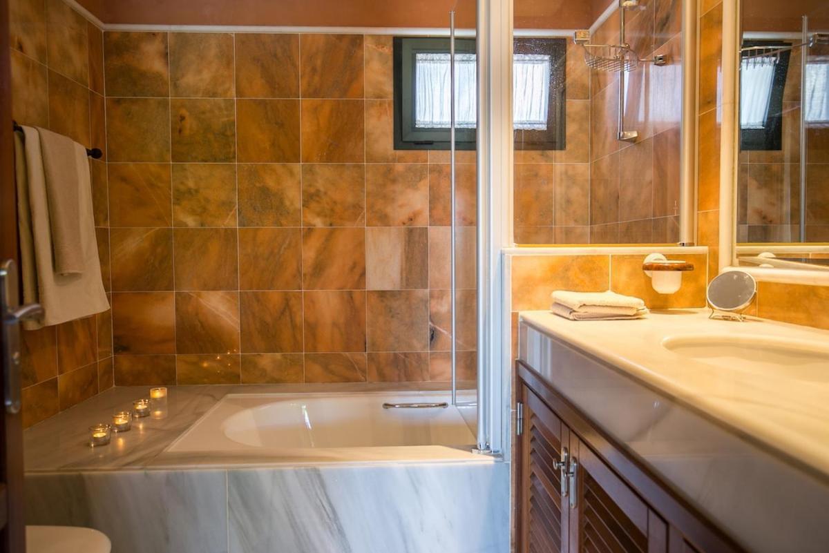 Eva Exclusive 3 Bed Sea View Villa