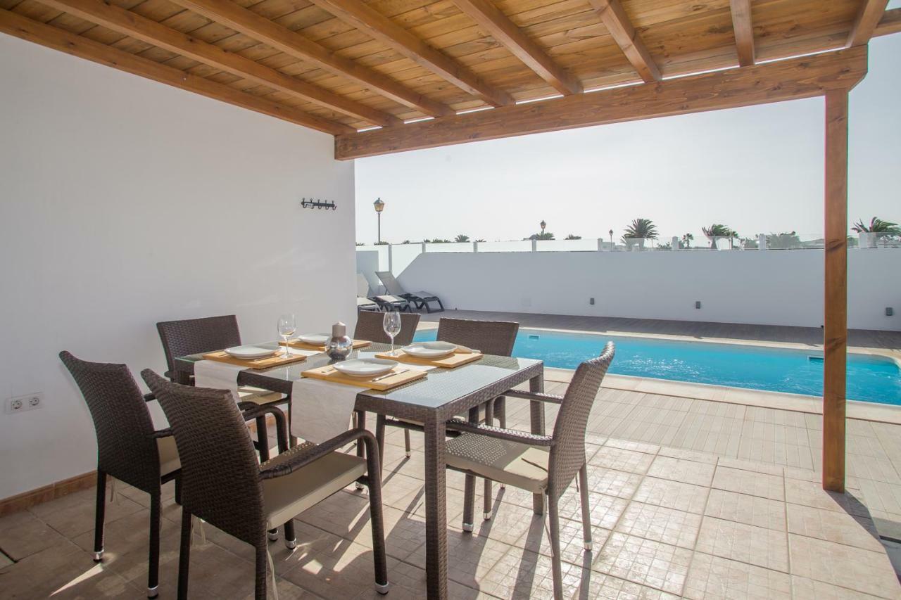 White House - Marina Rubicon - * Playa Blanca (Lanzarote)
