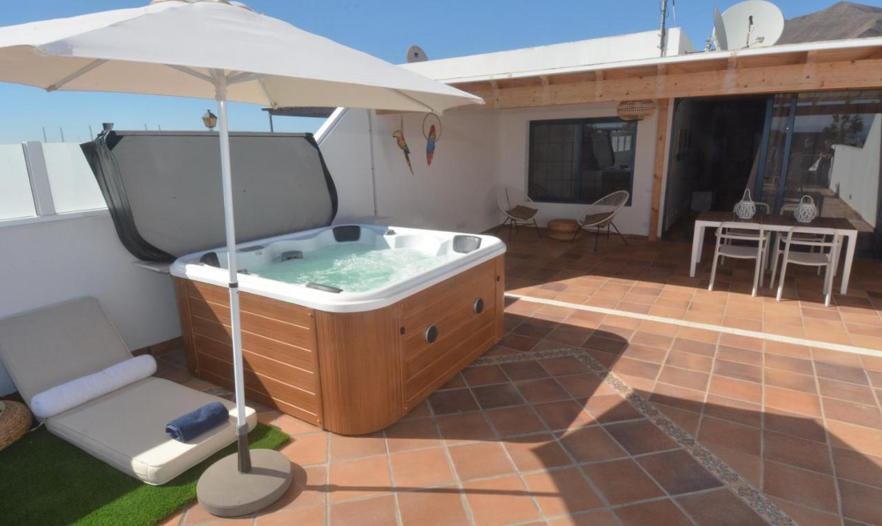 Villa Far-island