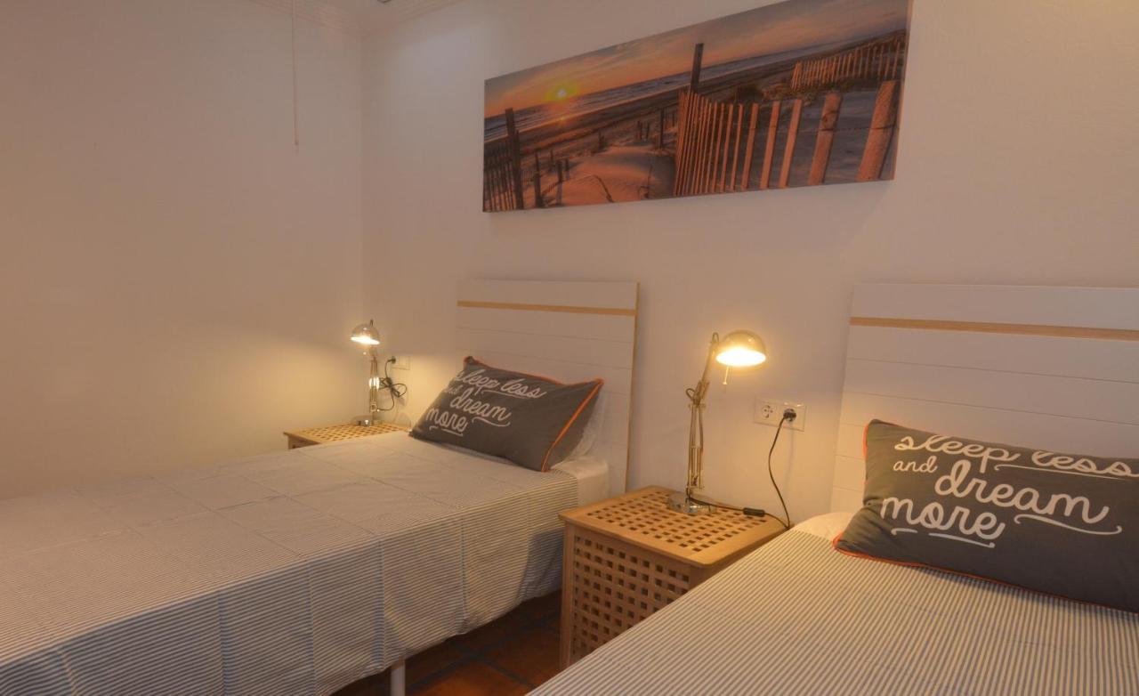 Far-island Villa *